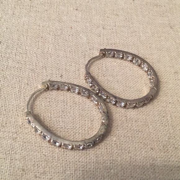 Earring bundle - Picture 2 of 4